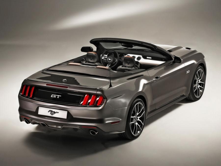  Ford Mustang GT Convertible 2014 года  (фото 23 из 26)
